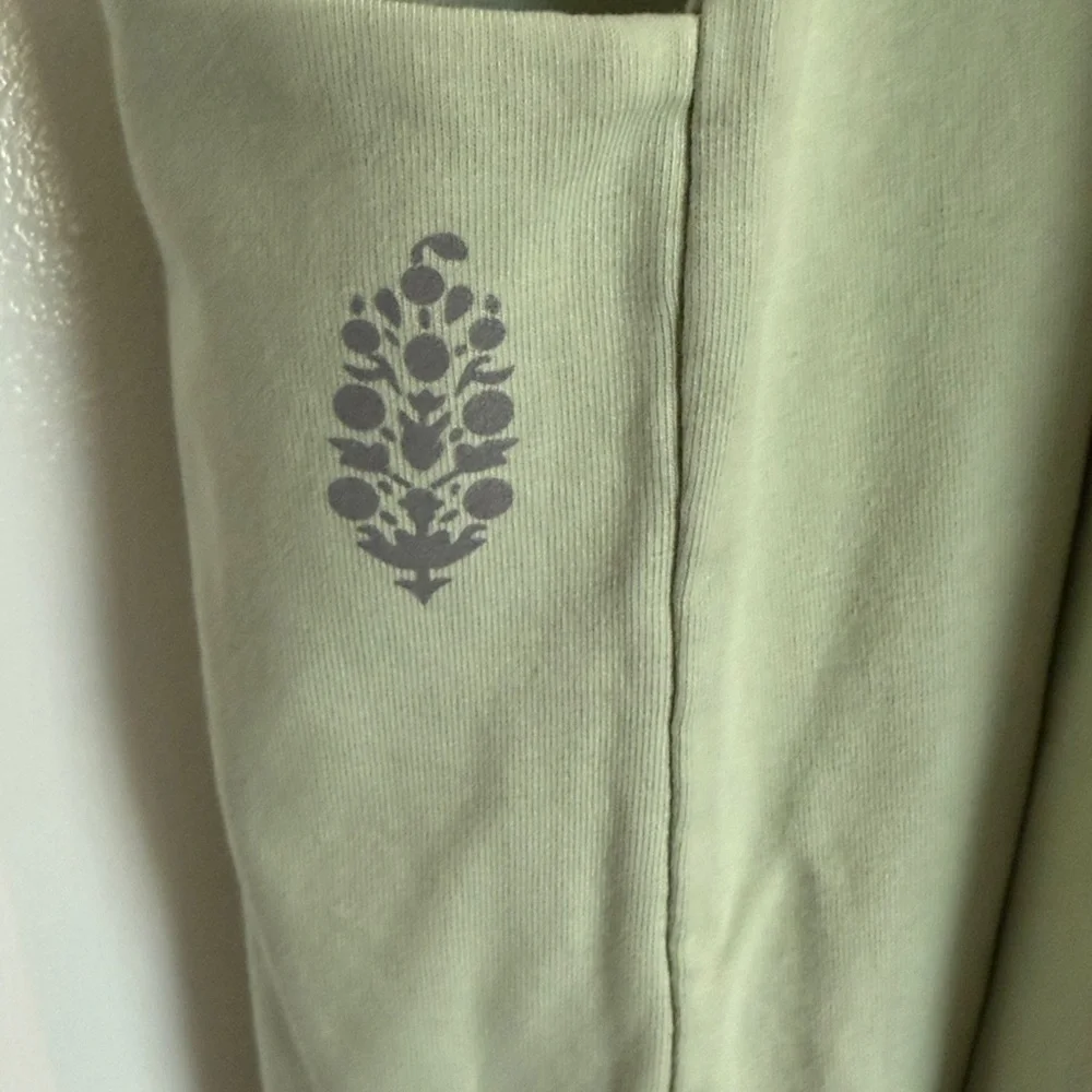 Elegant Green romper - Picture 4 of 5